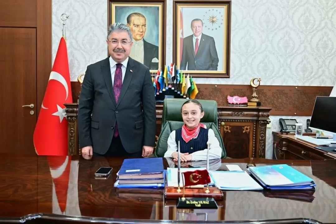 23nisan  4   2 .jpg